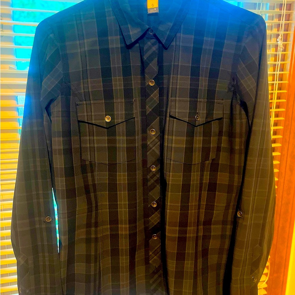 Eddie Bauer 2.0 Performance Shirt. NWOT